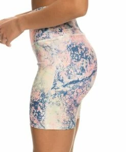 Coupon 🔥 Roxy Bright White & Blue Tie-Dye Wide-Waistband Kaileo Bike Shorts - Juniors 💯