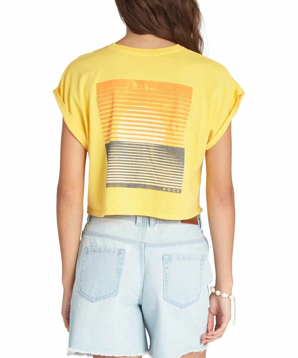 Brand new 😀 Roxy Yolk Yellow Horizon Retro Sunny Day Crewneck Crop Tee - Juniors 😀 1 Brand new 😀 Roxy Yolk Yellow Horizon Retro Sunny Day Crewneck Crop Tee - Juniors 😀