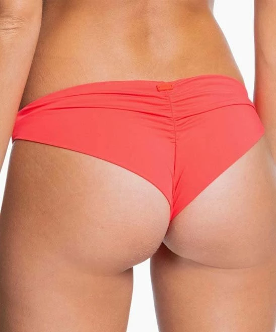 Promo ๐ฅฐ Roxy Cayenne Ruched-Back Mid-Rise ๐ Bikini Bottoms - Juniors ๐ 4 Promo ๐ฅฐ Roxy Cayenne Ruched-Back Mid-Rise ๐ Bikini Bottoms - Juniors ๐ - Image 4